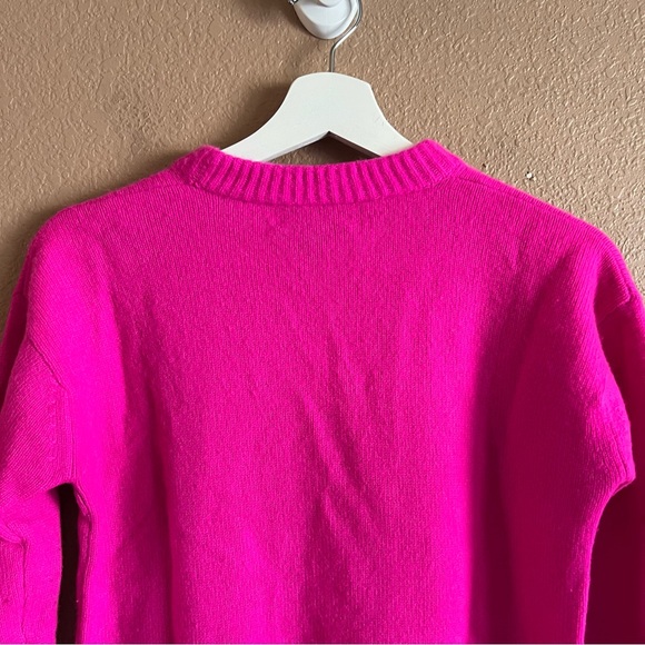 J Crew Italian Cashmere Fuchsia Sweater 
with Front Pockets Size XS - Picture 7 of 10